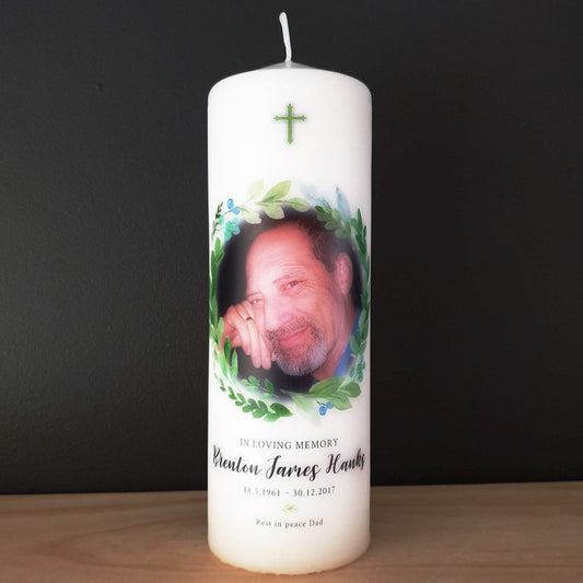 Leafy Wreath Memorial Candle